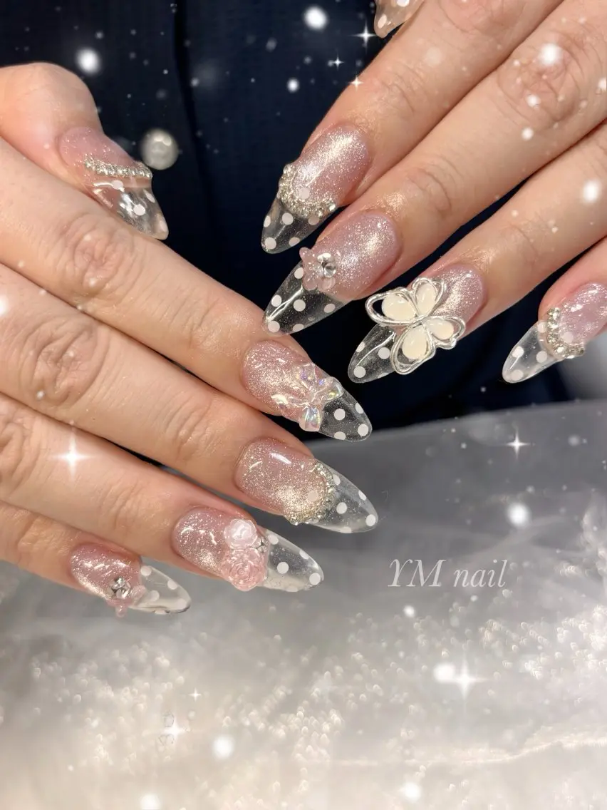 ネイル クリアネイル ドット フラッシュネイル マグネットネイル リボン ハンドネイル YM nailのネイルデザイン