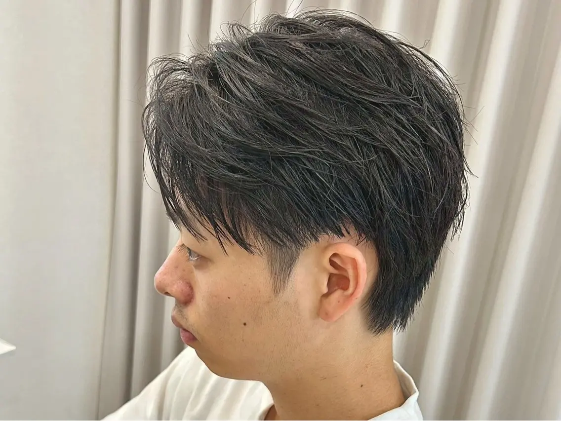 ショート センターパート 韓国ヘア・綾也のヘアスタイル