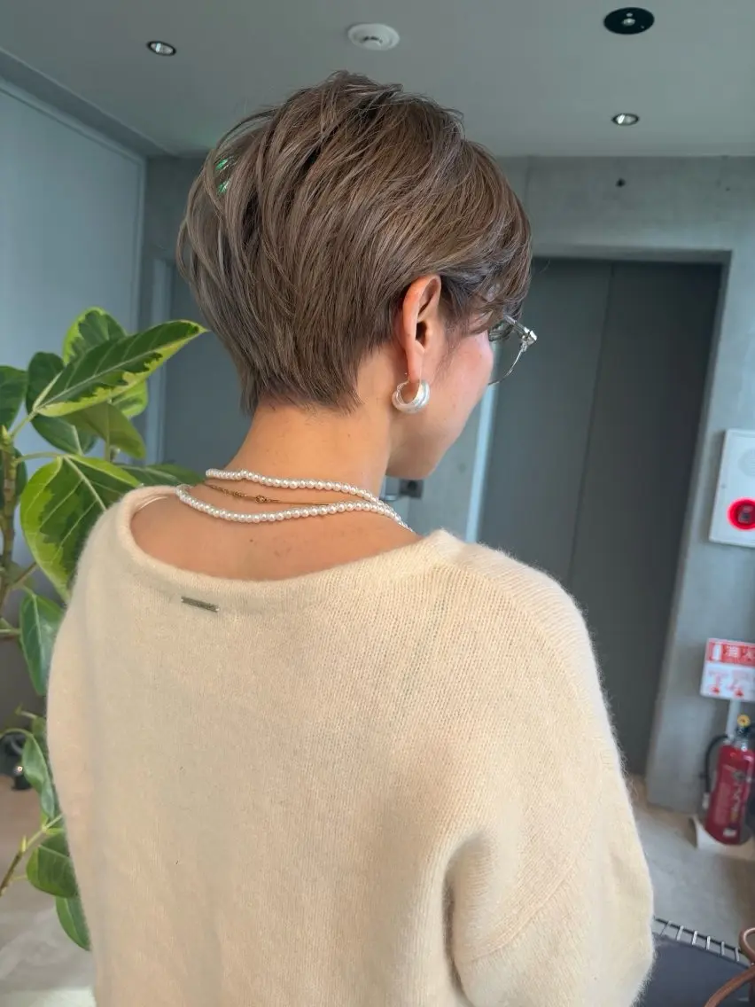 ショート ショートヘア 伊藤 成美のヘアスタイル