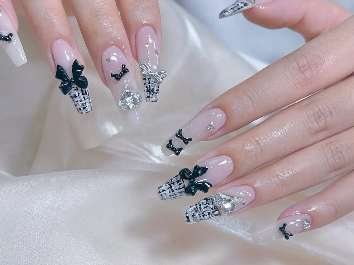 ネイル 🎀ネイルサロン エクラYUI🎀のネイルデザイン