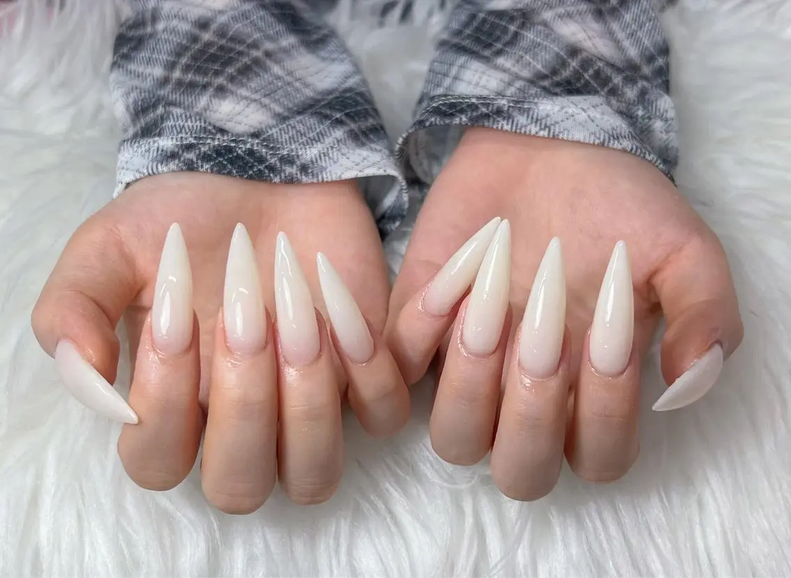 ネイル AURA NAIL🎀💅のネイルデザイン
