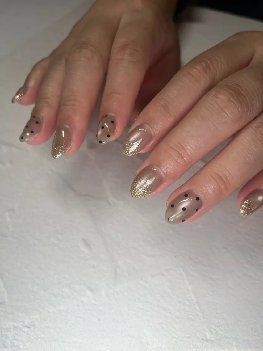 ネイル ハンドネイル li___nail 31のネイルデザイン