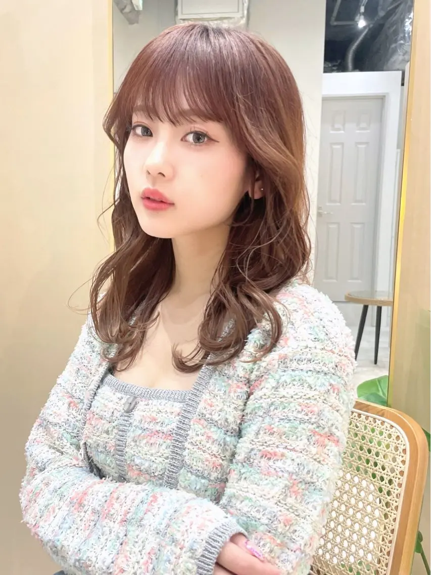 ロング fuwari 美白ショコラカラーのヘアスタイル