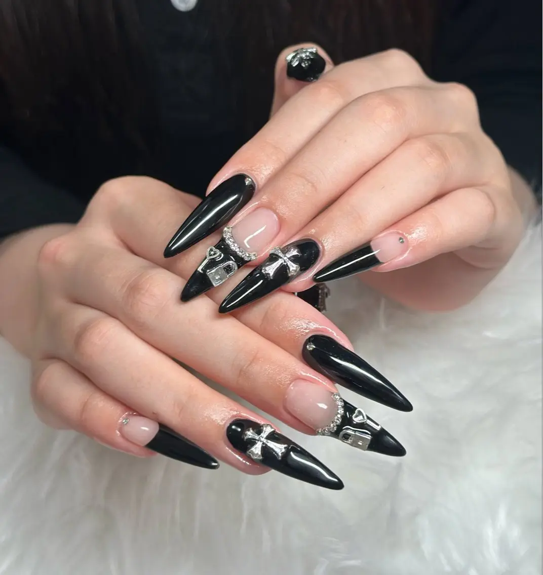 ネイル フレンチネイル ジェルネイル ハロウィン キラキラネイル 韓国ネイル ハンドネイル H.baby Nail Salonのネイルデザイン