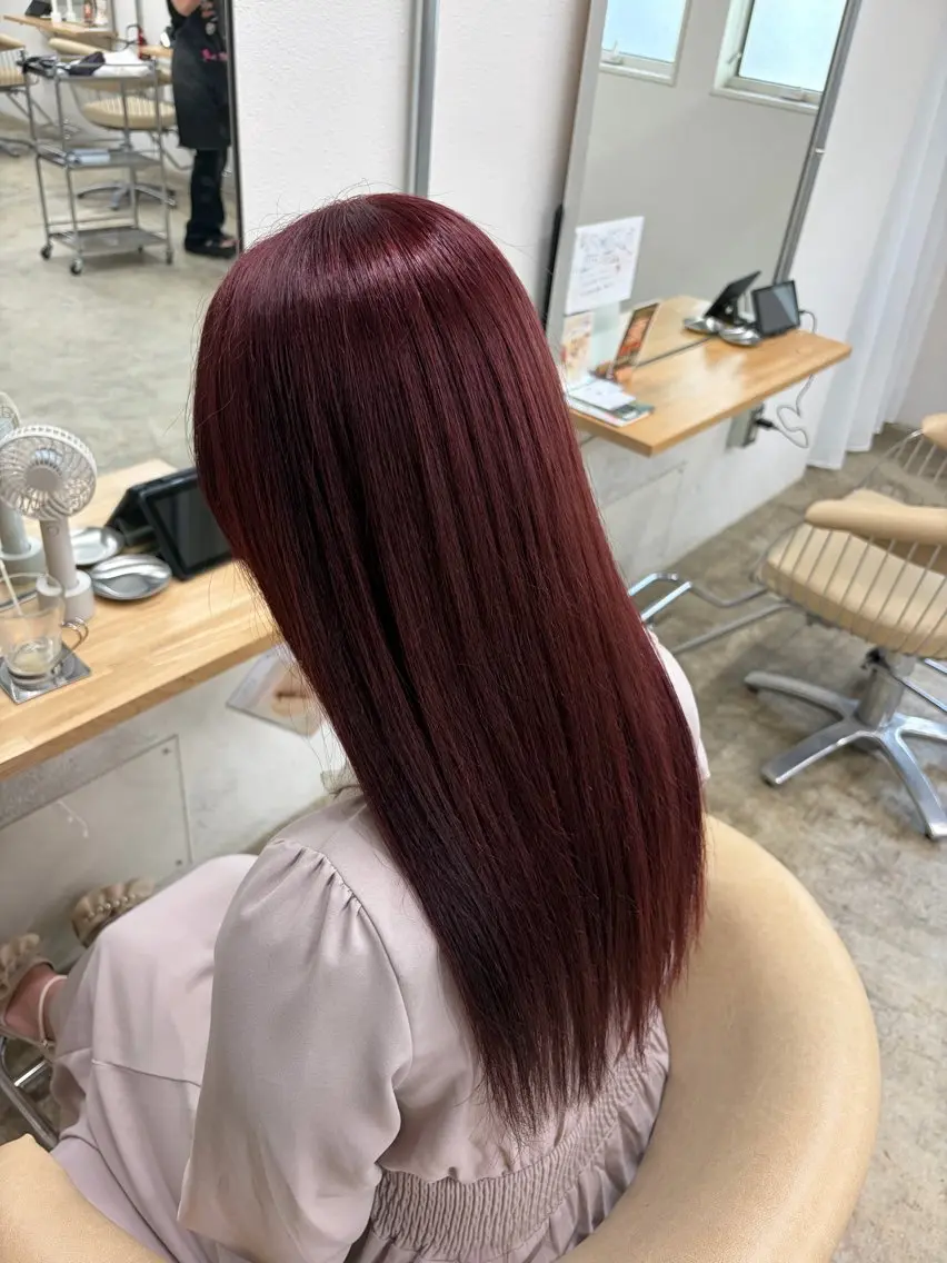 ロング ピンクブラウン ヘアカラー fand KOTOMIのヘアスタイル
