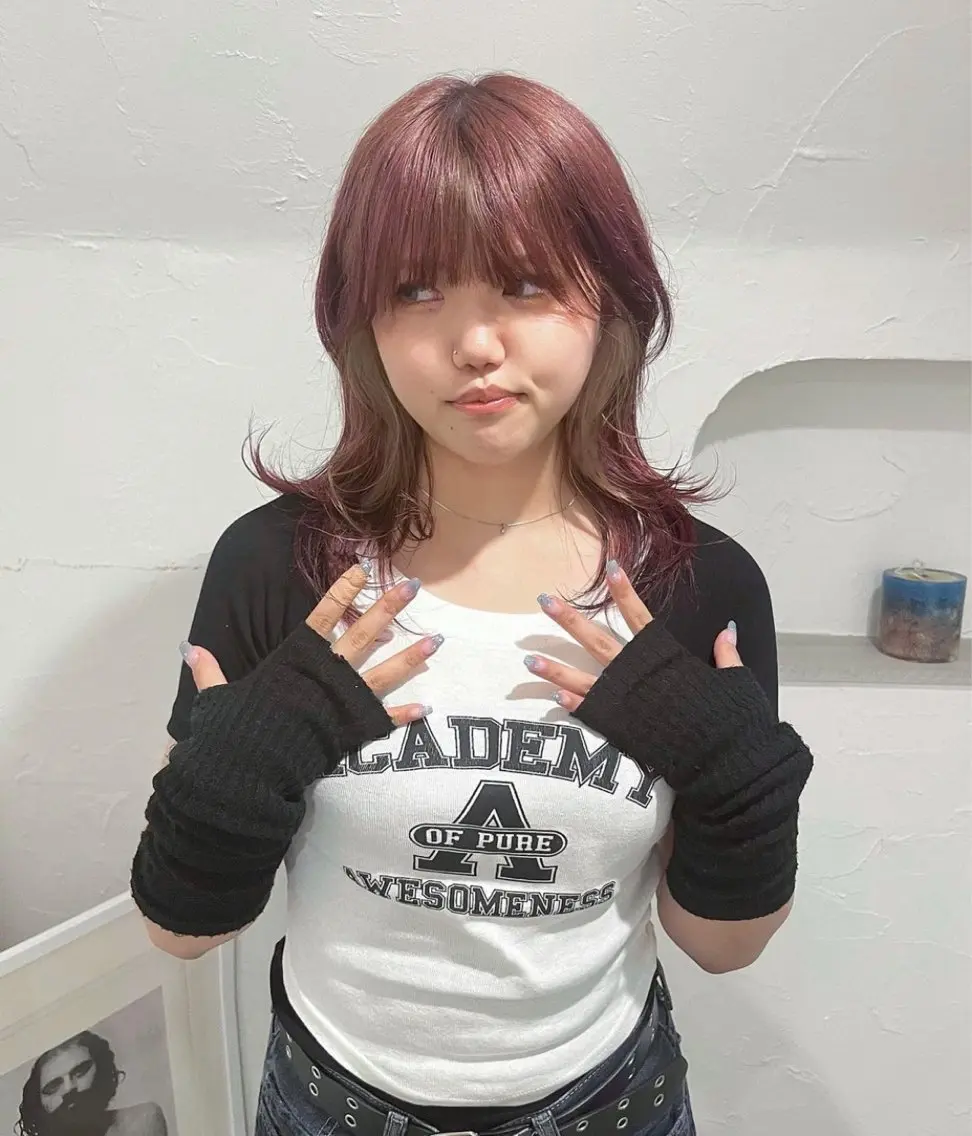セミロング カラー ベージュカラー ブリーチ ピンクカラー ヘアカラー 6/5まで目黒店 カラー🎀ミカゼのヘアスタイル