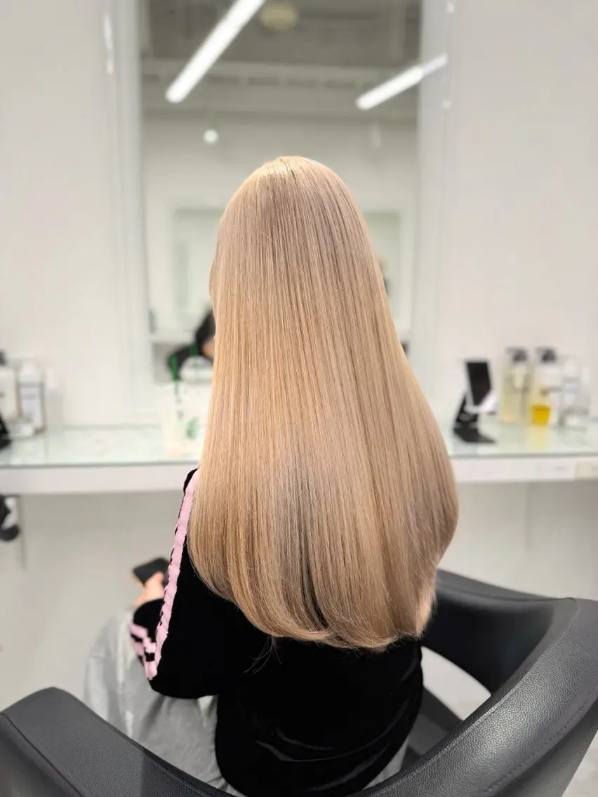 ロング カラー カット ヘアカラー トリートメント ヘッドスパ ヘアセット ❄最強かわいいカラー ❄️MINA❄️のヘアスタイル