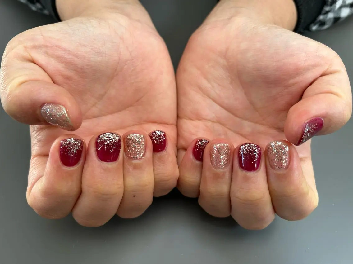 ネイル ボルドー ラメ(グリッター) A. nailのネイルデザイン