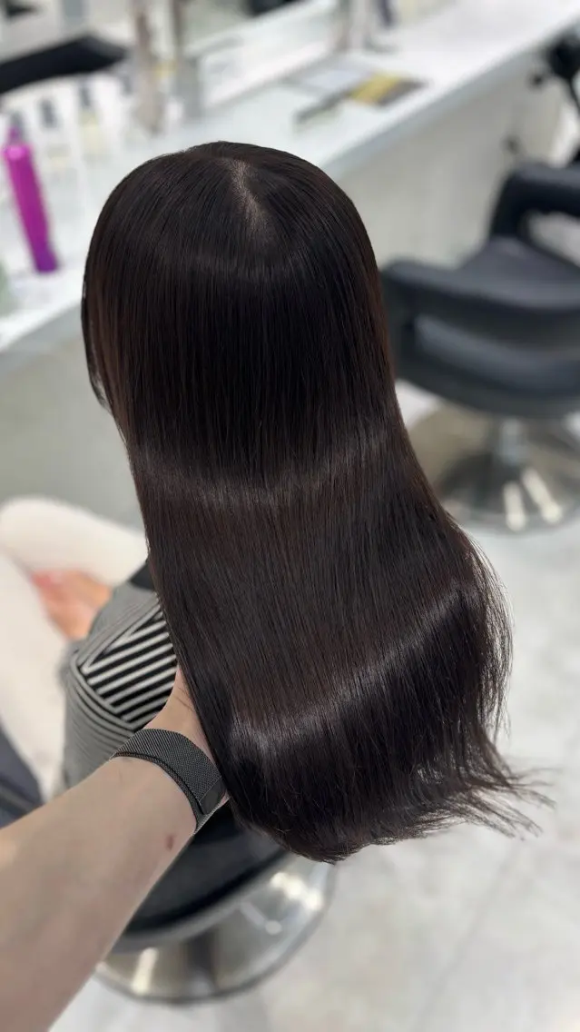 ロング カット 縮毛矯正 トリートメント 流行りの透明感カラー ×縮毛矯正🤍ユウのヘアスタイル