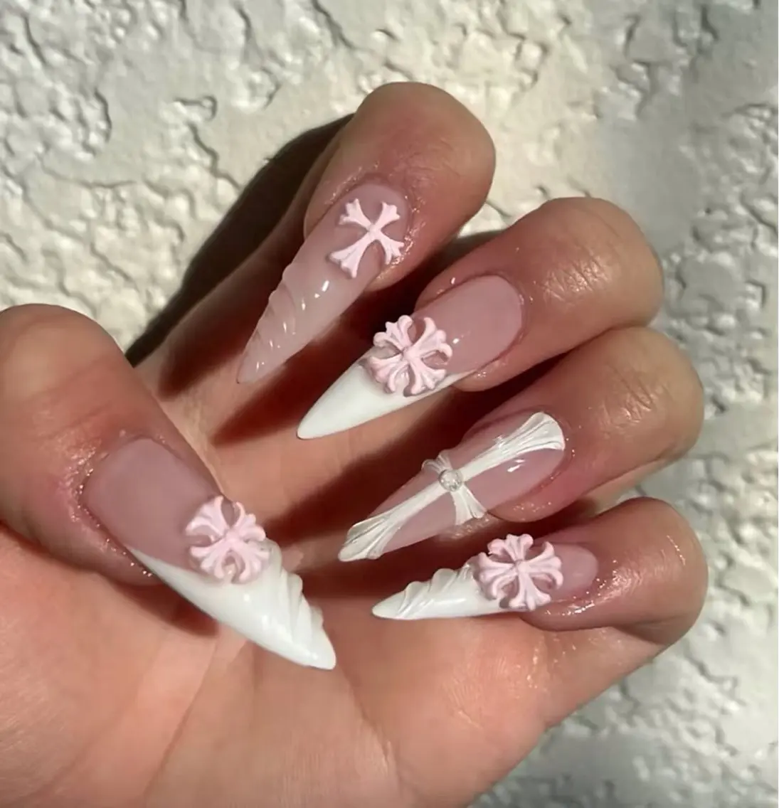 ネイル キラキラネイル 韓国ネイル ロングネイル ワンカラーネイル ワンホンネイル ハンドネイル Rina Nail.Blingのネイルデザイン