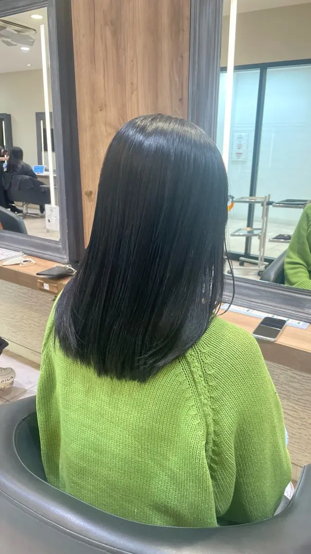 セミロング カラー ふわっと抜け感🫧 ブラウンベージュ🤎のヘアスタイル