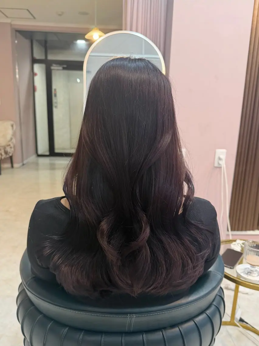 カラー ヘアカラー che'rie MIKUのヘアスタイル