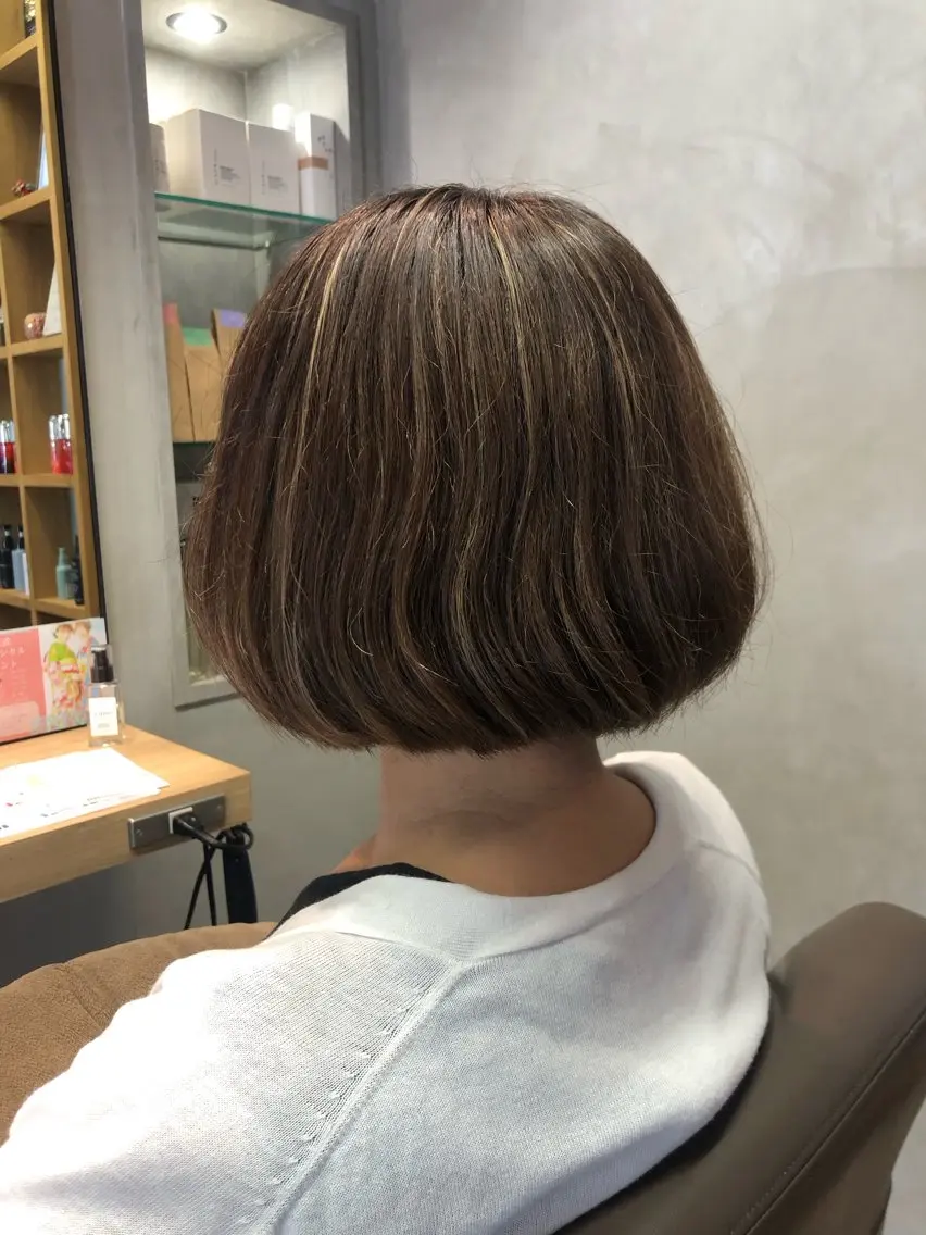 ミディアム ボブ 🎀縮毛矯正.暗髪 .艶髪🩶ちひろのヘアスタイル