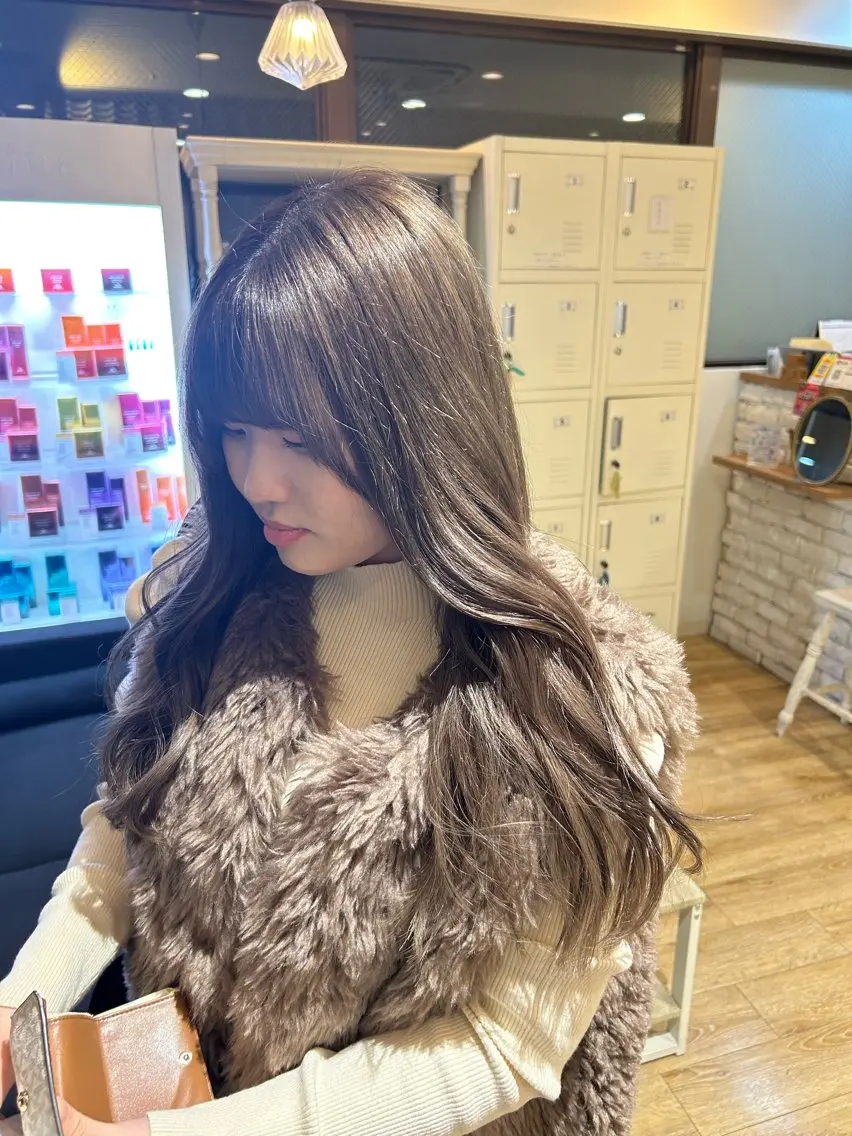 🌷イルミナorアディクシーカラー➕トリートメント🌷の写真