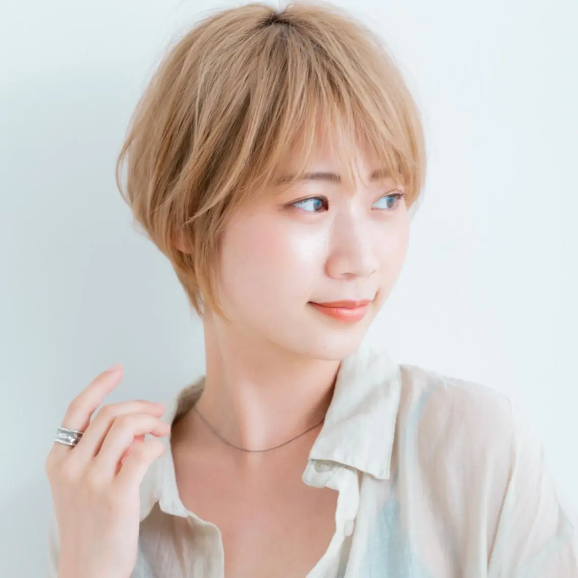 ショート カラー ブリーチ ショートヘア カット ヘアカラー ブリーチなしで透明感 カラー松内真太のヘアスタイル