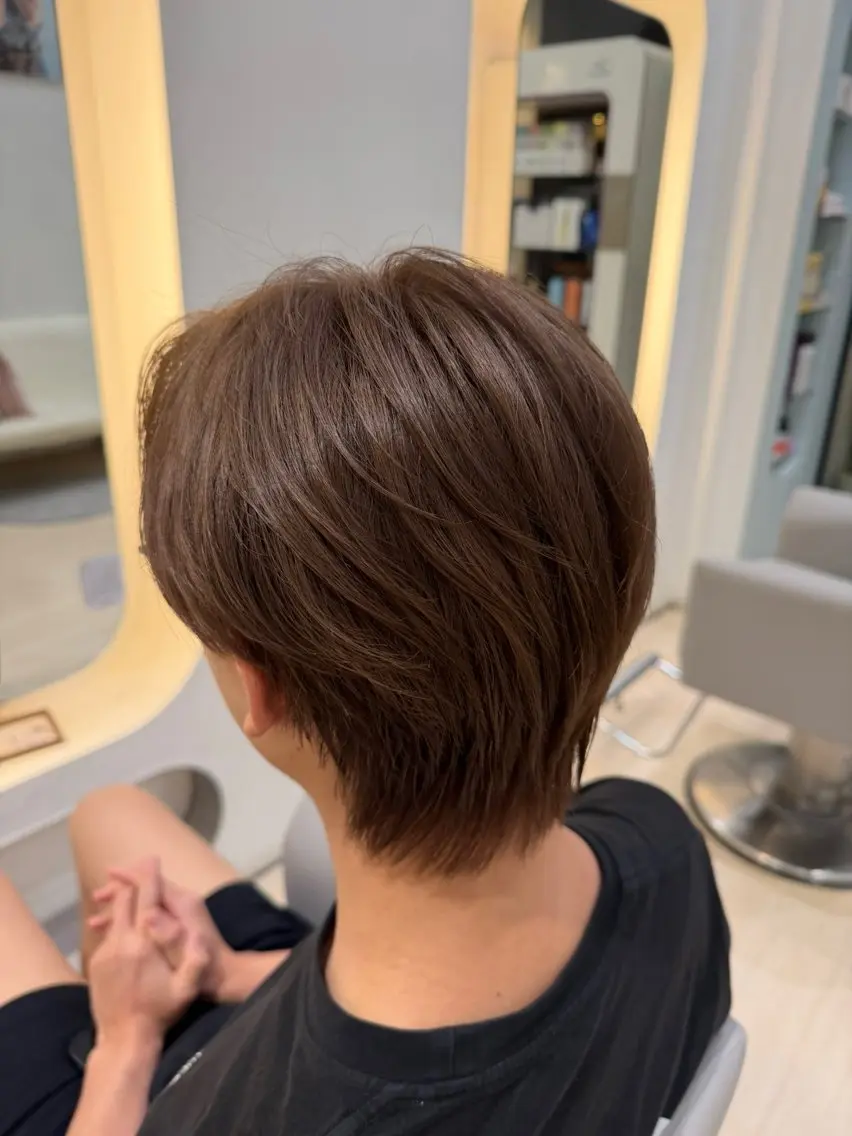 ショート ヘアカラー 堀 日次のヘアスタイル