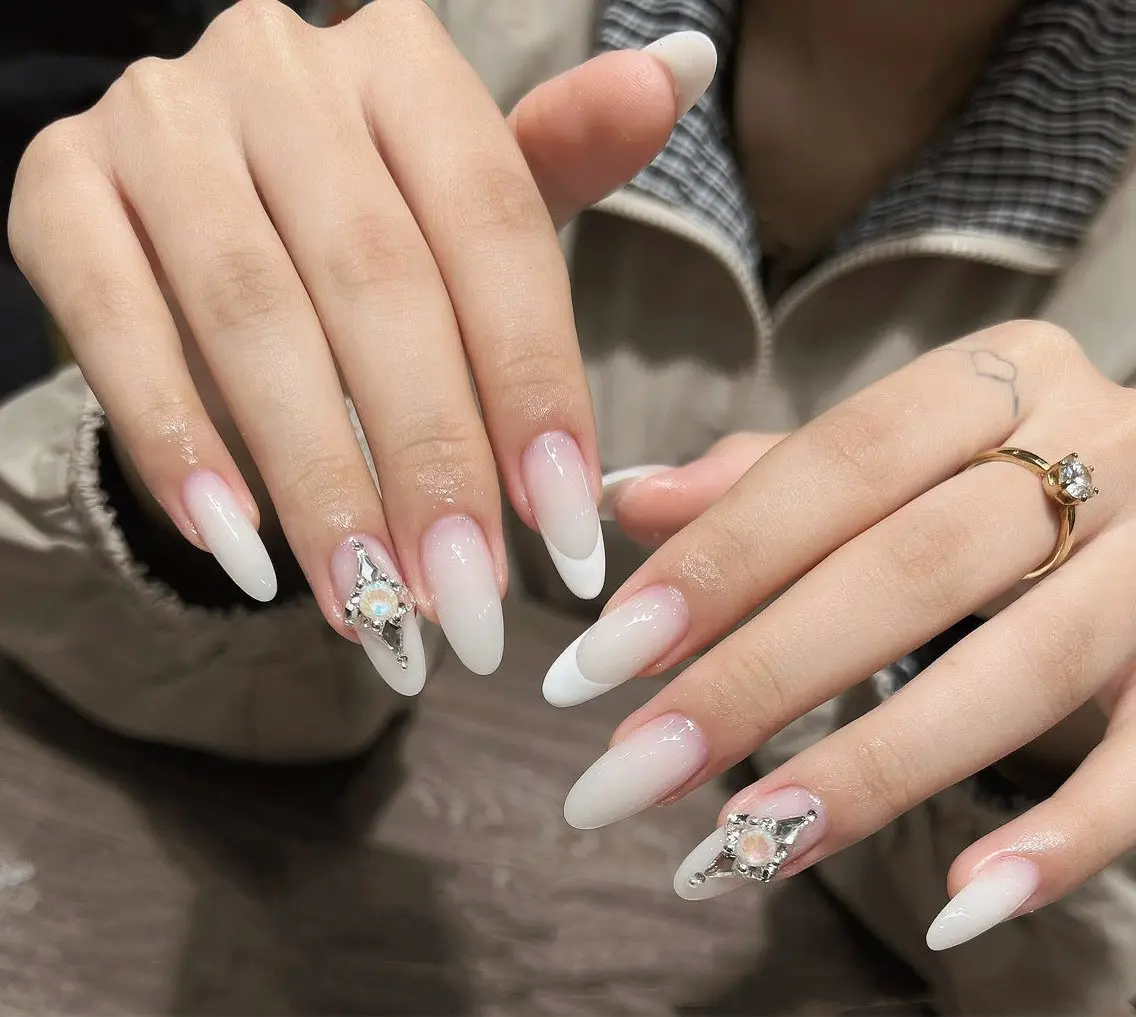 ネイル ハンドネイル HIN NAILのネイルデザイン