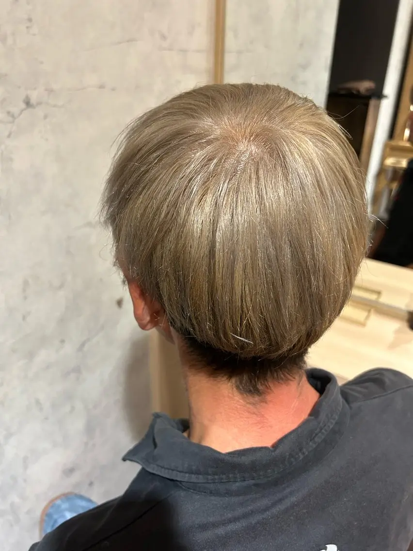 ショート カラー ハイトーンカラー パーソナルカラー 診断🍀マリンのヘアスタイル