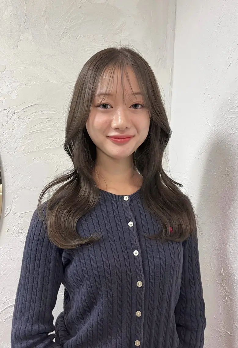セミロング ヘアカラー 縮毛矯正 トリートメント nakahara madokaのヘアスタイル