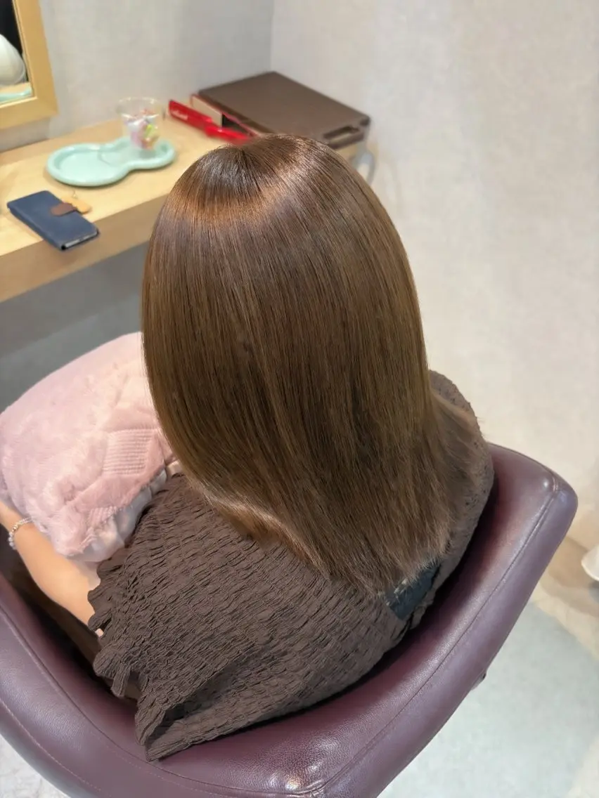 ミディアム 髪質改善 トリートメント カット ヘアカラー トリートメント ブラウンカラー 🫧tomoka🫧のヘアスタイル