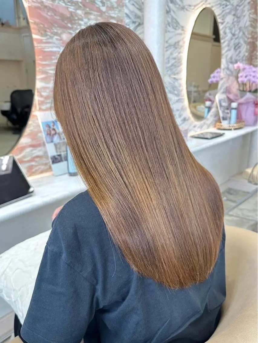 セミロング カラー カット ヘアカラー 縮毛矯正 トリートメント 佐京春奈/縮毛矯正 髪質改善/美髪カラーのヘアスタイル