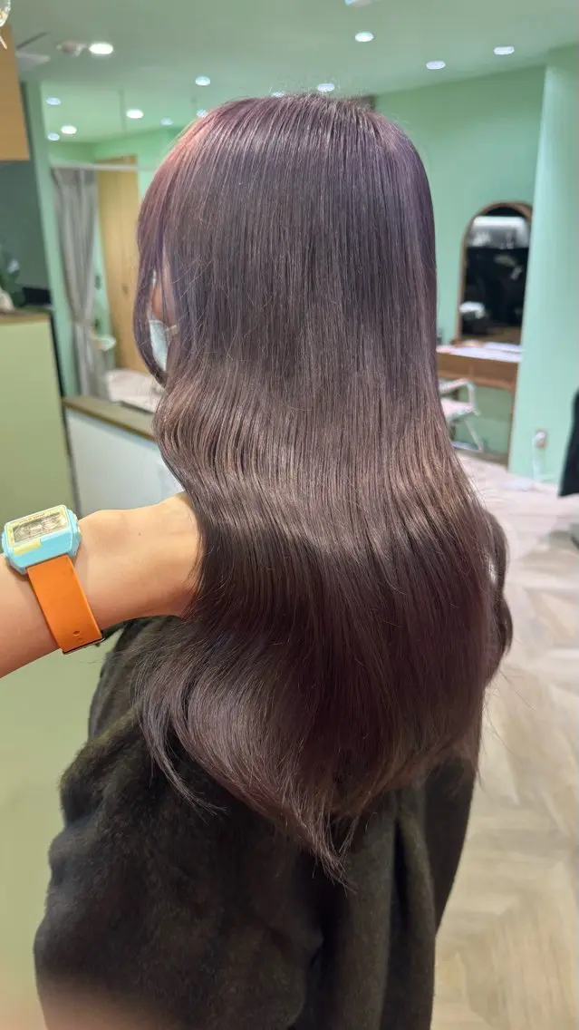 ロング カラー ベージュカラー ブリーチ ミルクティーベージュ ヘアカラー トリートメント 横浜🍒ルーツカラー エクステ／RIEのヘアスタイル