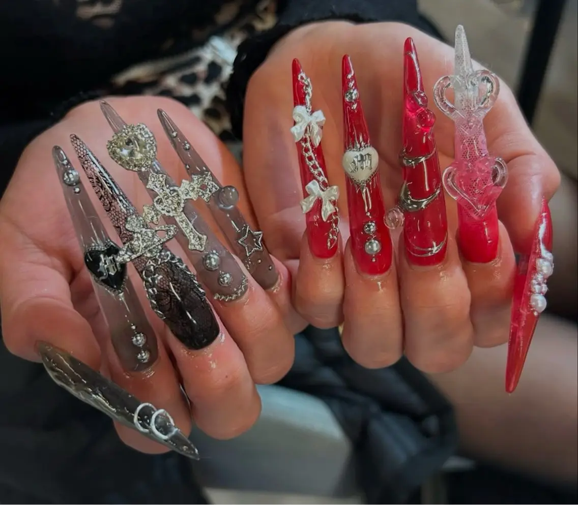 ネイル グラデーション キラキラネイル ワンカラーネイル 冬ネイル Jenn Nail Salonのネイルデザイン