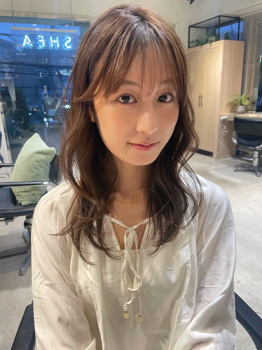 セミロング カラー パーマ ヘアアレンジ 顔まわりレイヤー 韓国風ヘア レイヤーカット カット トリートメント ヘッドスパ ヘアセット 一箭 恵梧/ロングヘアのヘアスタイル