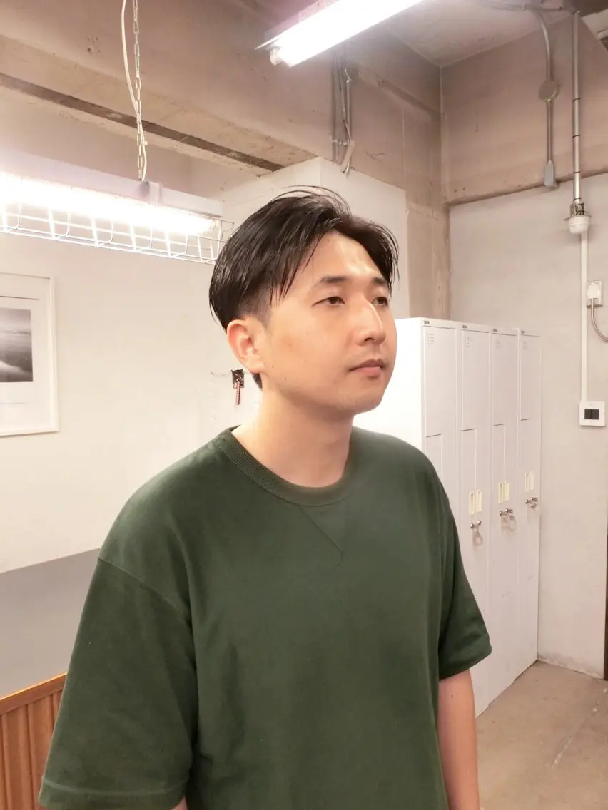 ショート メンズ 刈り上げ 小山 嵩介のヘアスタイル