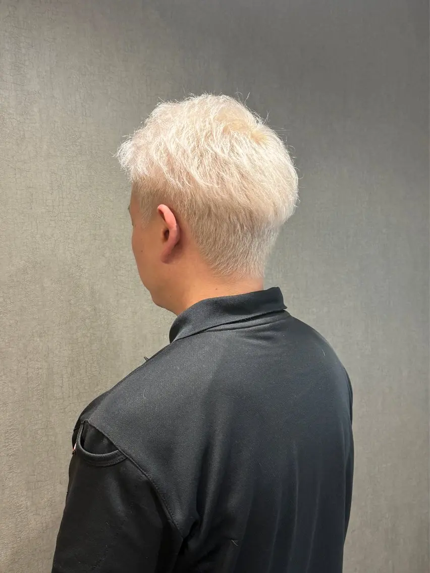ショート ヘアカラー ハイトーンカラー 縮毛矯正/ジャックのヘアスタイル
