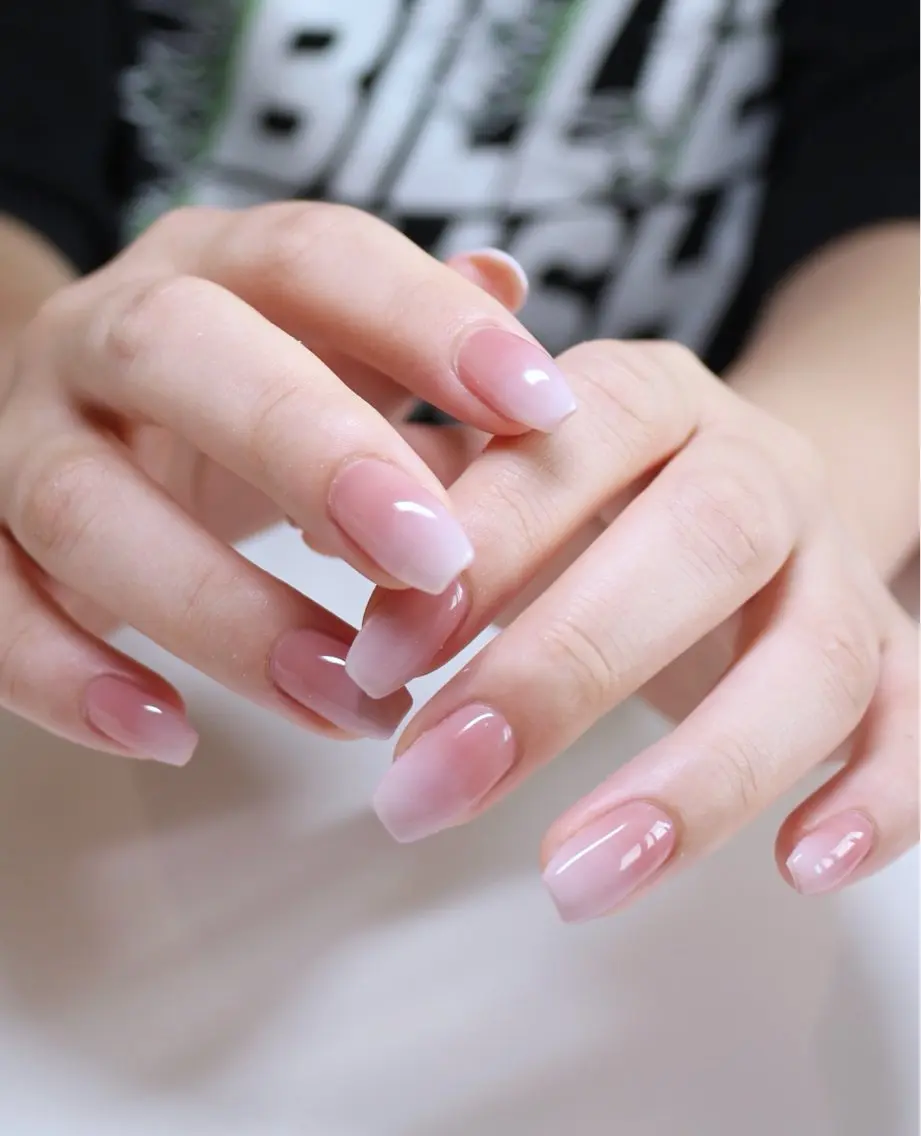 ネイル グラデーション 韓国ネイル ピンク ワンホンネイル ハンドネイル Baku Nailsのネイルデザイン