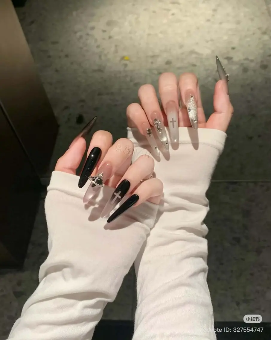 ネイル フットネイル フレンチネイル グラデーション 韓国ネイル マグネットネイル ハンドネイル MAY NAIL salon高田馬場のネイルデザイン