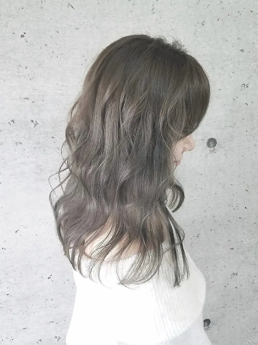 ロング くびれヘア 髪質改善 くびれレイヤー レイヤーカット 小顔カット Day& Nightのヘアスタイル