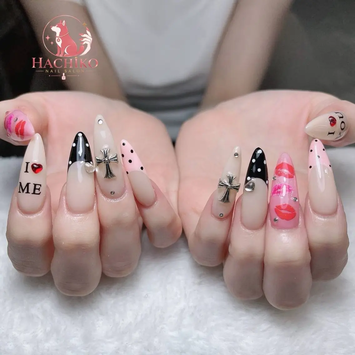 ネイル チークネイル クリアネイル ガーリー キラキラネイル 韓国ネイル ハンドネイル Hachiko Nail Salonのネイルデザイン