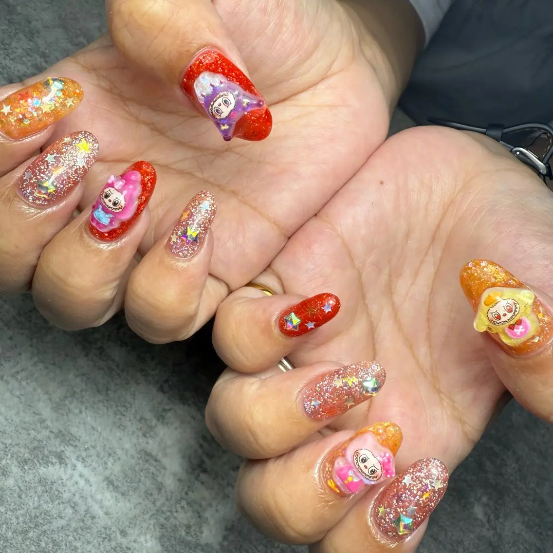 ネイル ストーンネイル ハンドネイル yuki nail...のネイルデザイン