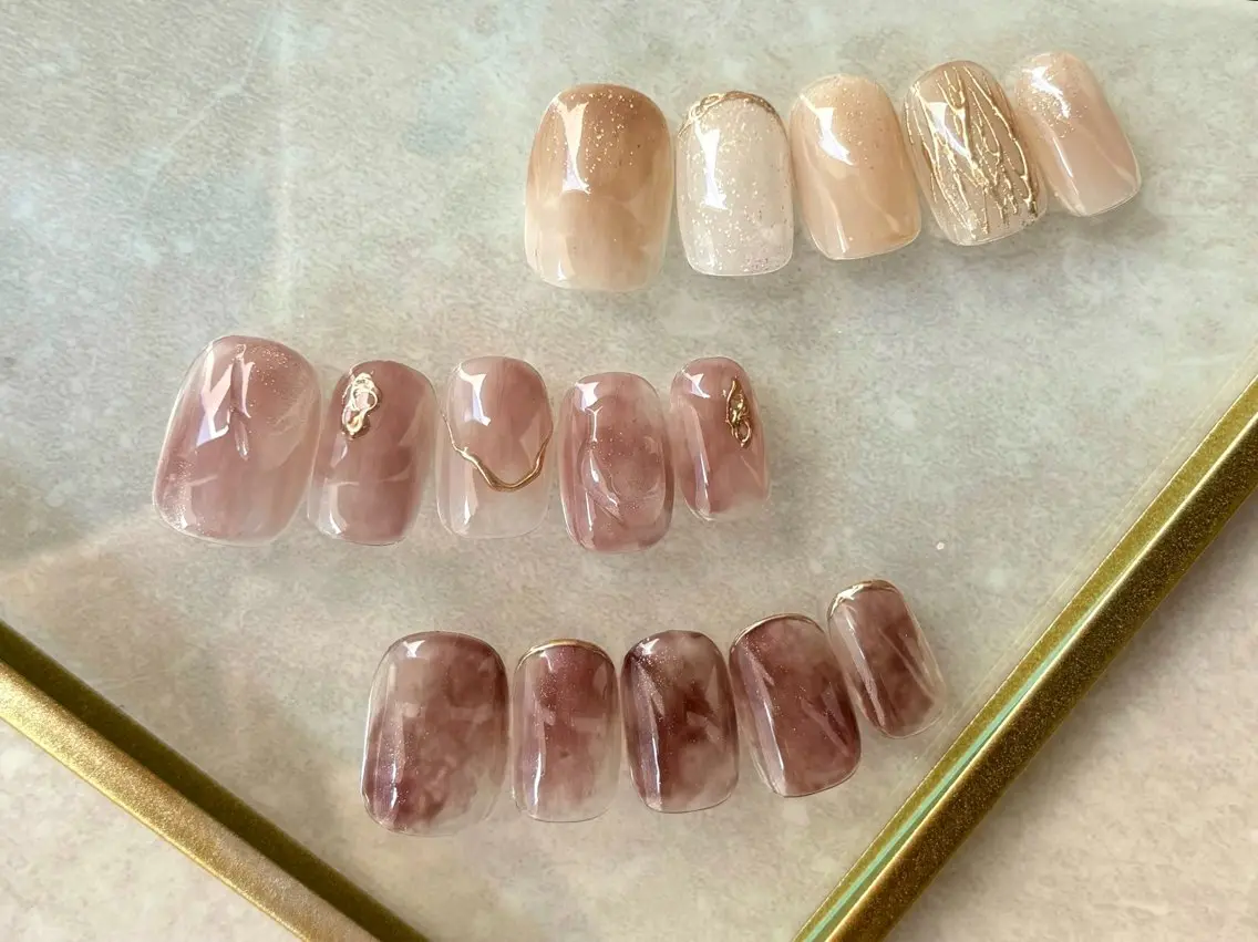 ネイル ニュアンスネイル aoi .のネイルデザイン