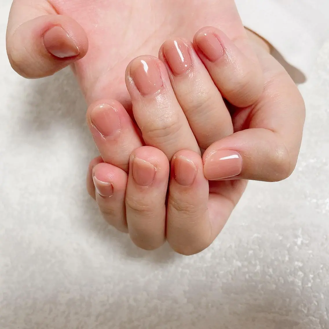 ネイル オーロラネイル フラワーネイル フットネイル フレンチネイル ジェルネイル ハンドネイル mogunail &blowのネイルデザイン