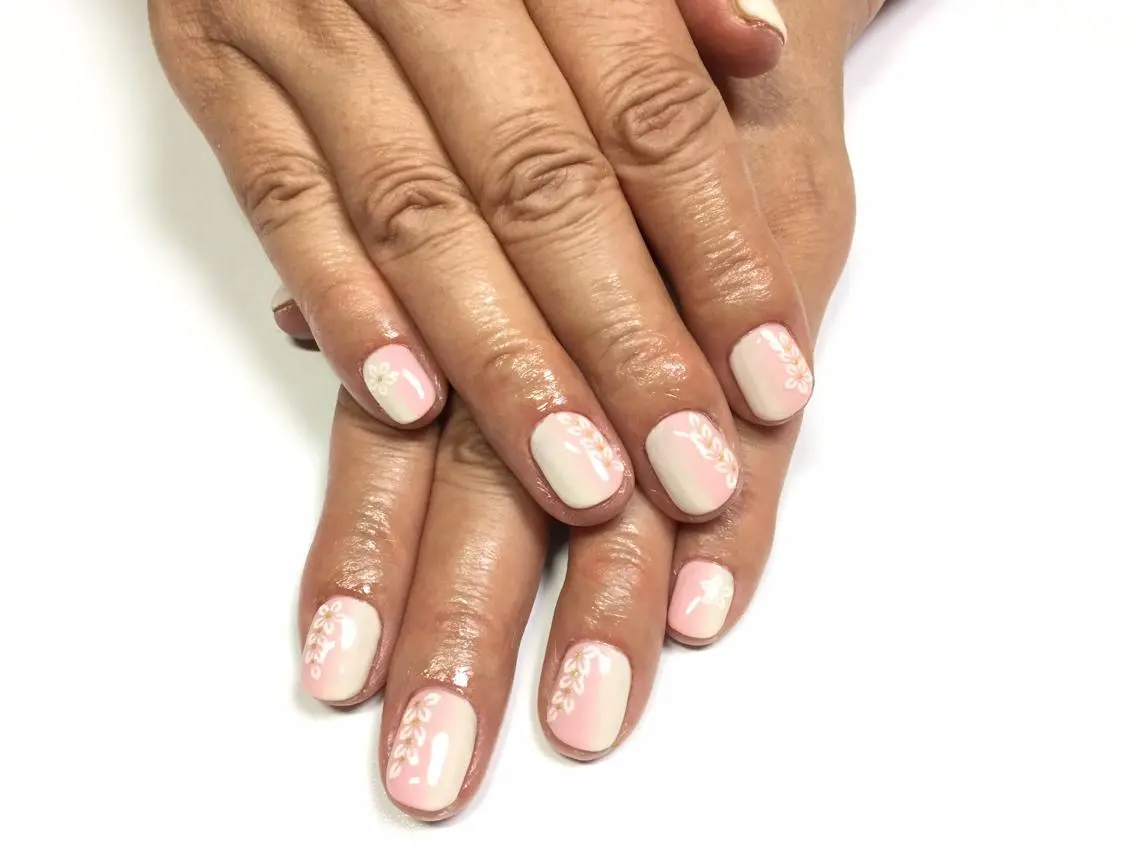ショート ネイル Megumi Nailのネイルデザイン