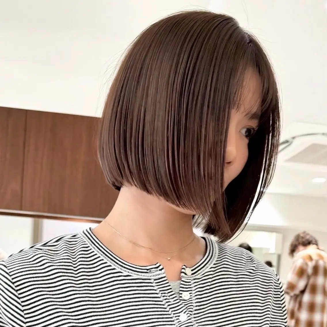 ショート カラー 内大久保 列夏のヘアスタイル