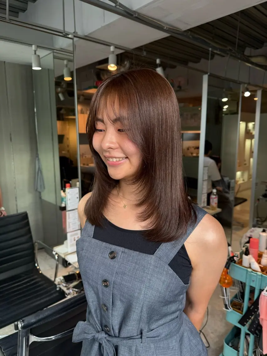 セミロング カラー カット ヘアカラー 🌟やまざき ひかる🌟のヘアスタイル