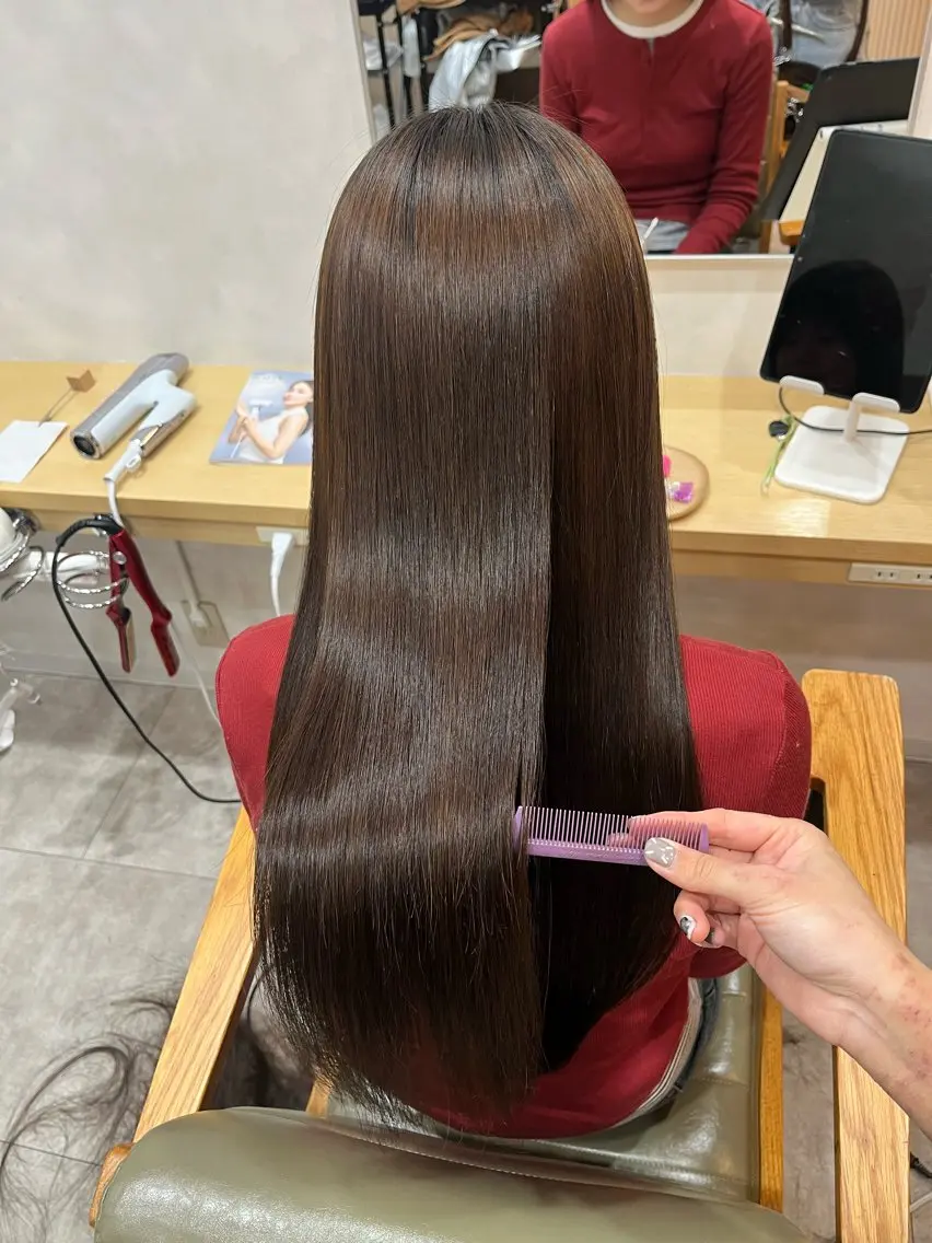 ロング カラー 髪質改善 レイヤーカット トリートメント 酸性ストレート カット 縮毛矯正 トリートメント 髪質改善/レイヤー/ ボブ/磯野史歩のヘアスタイル