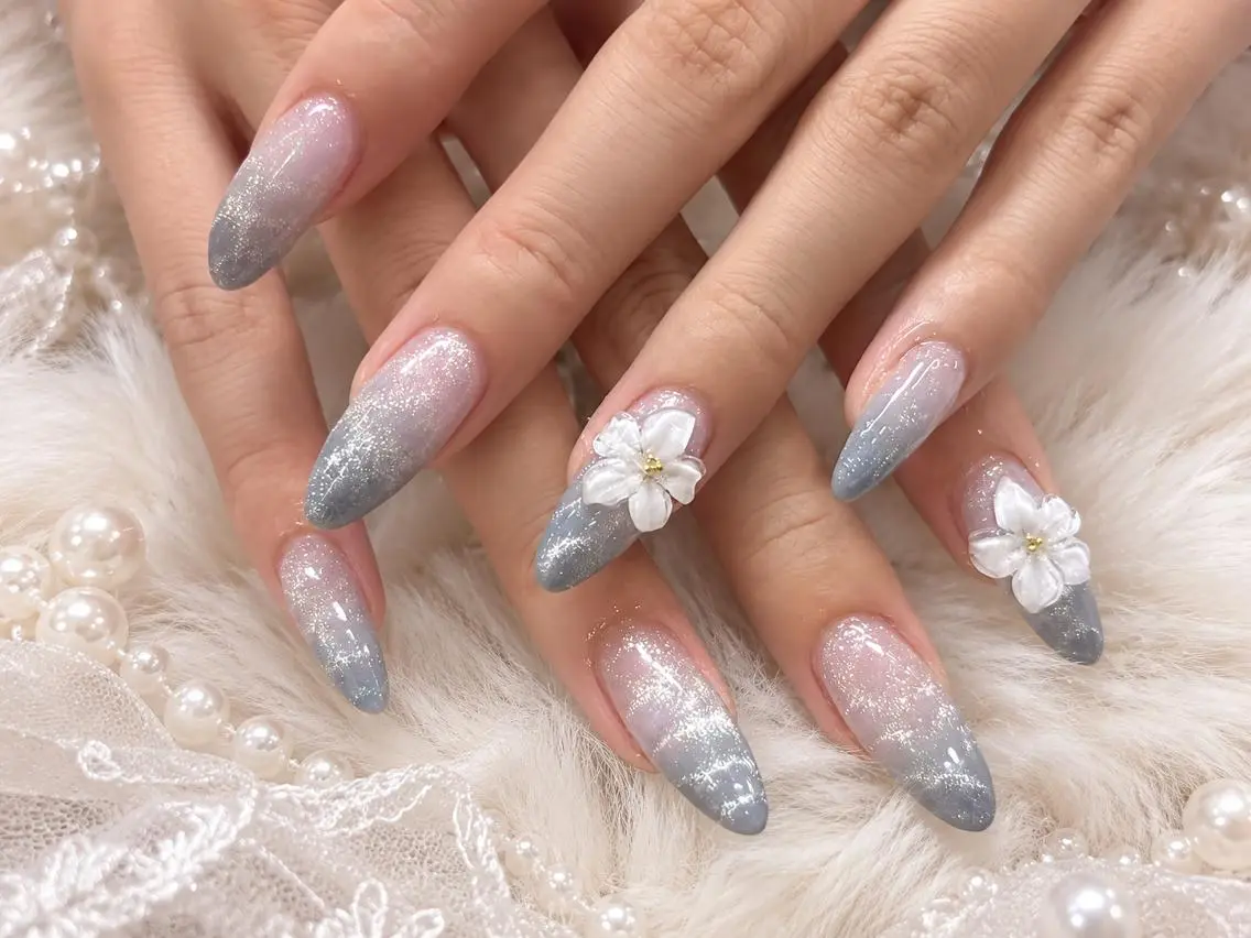 ネイル アートネイル フラッシュネイル フレンチネイル ジェルネイル ガラスフレンチ M2 BEAUTY Rikaのネイルデザイン