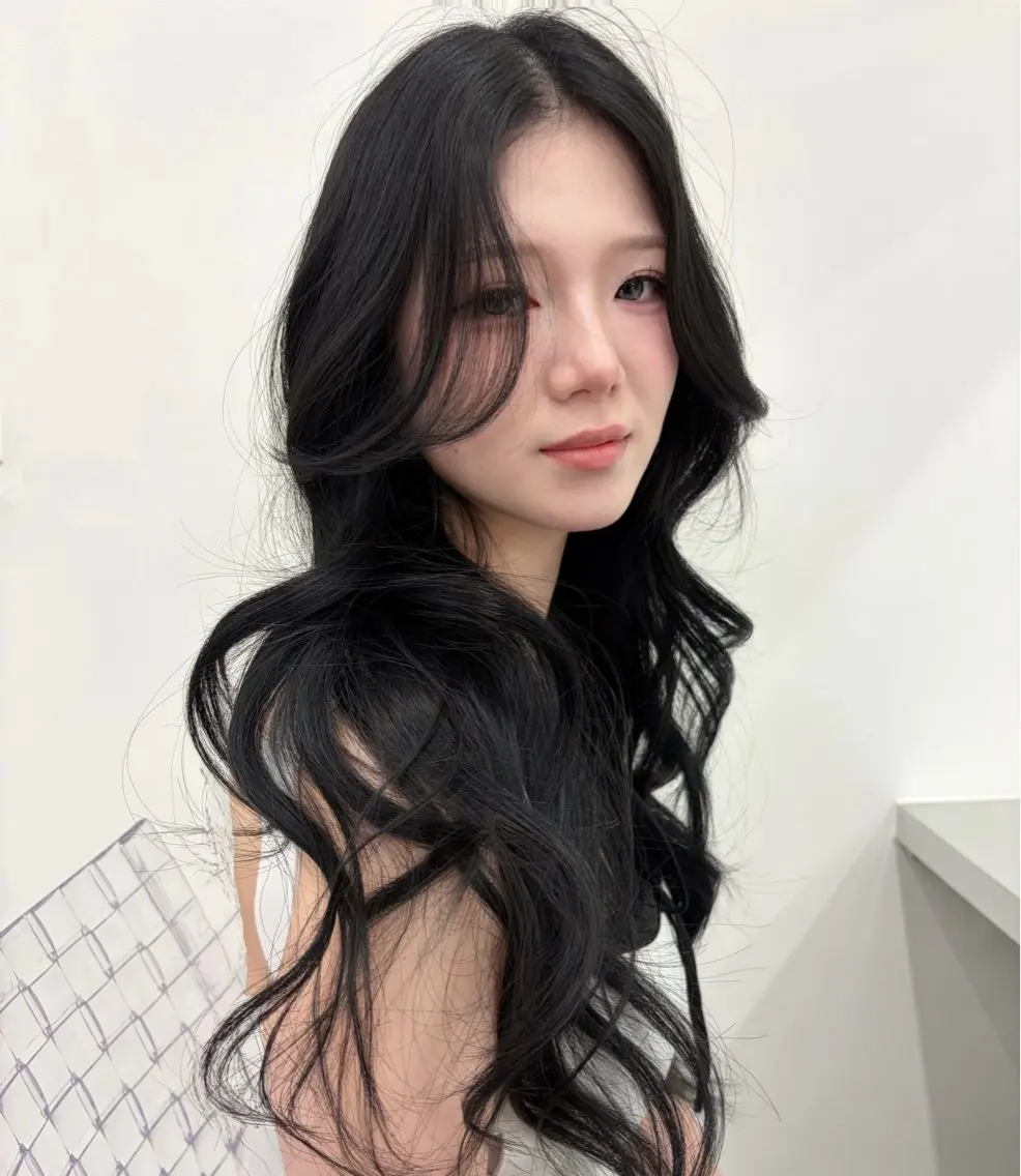 ロング ヘアカラー トリートメント ヘアセット vivie Madokaのヘアスタイル