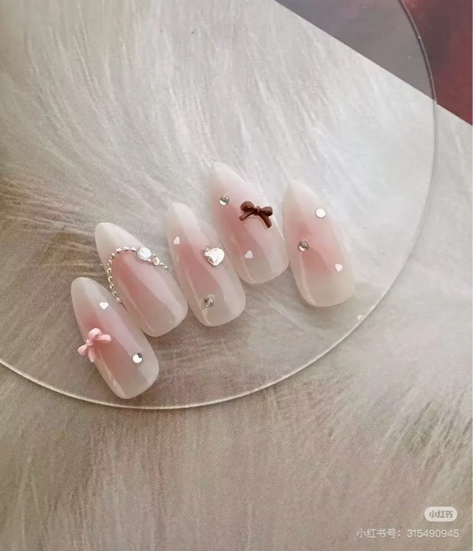 ネイル オーロラネイル チークネイル 長さ出し フレンチネイル ジェルネイル ハンドネイル ハンドケア NEW NAIL 池袋のネイルデザイン