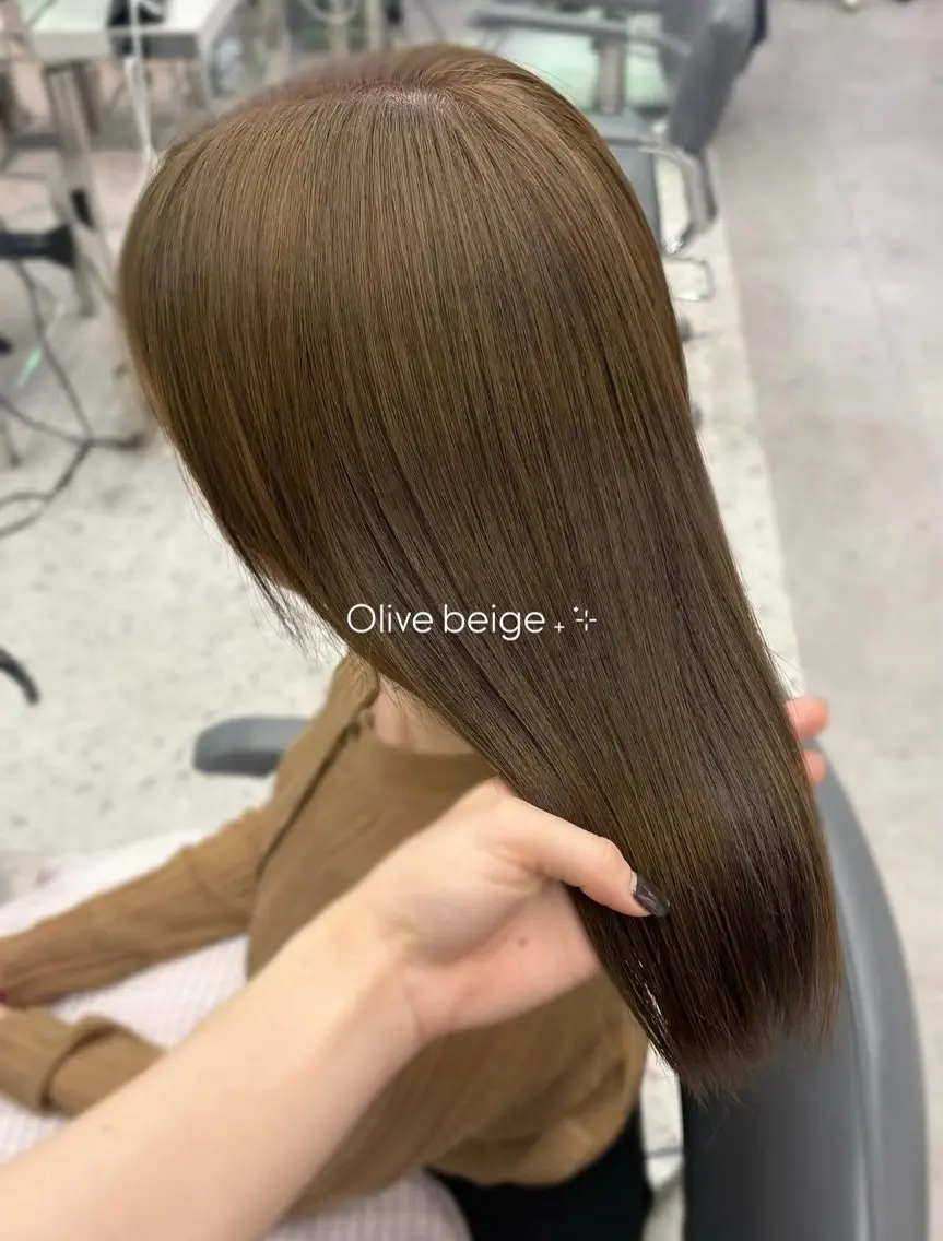 セミロング ヘアカラー トリートメント 透明感ツヤカラー🐤 カットモデル🐤ソナのヘアスタイル