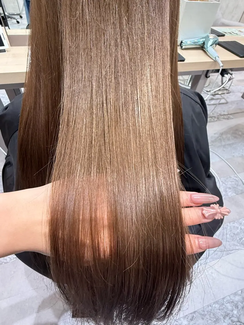 ロング チョコレートブラウン ヘアカラー はるあ .*・。のヘアスタイル
