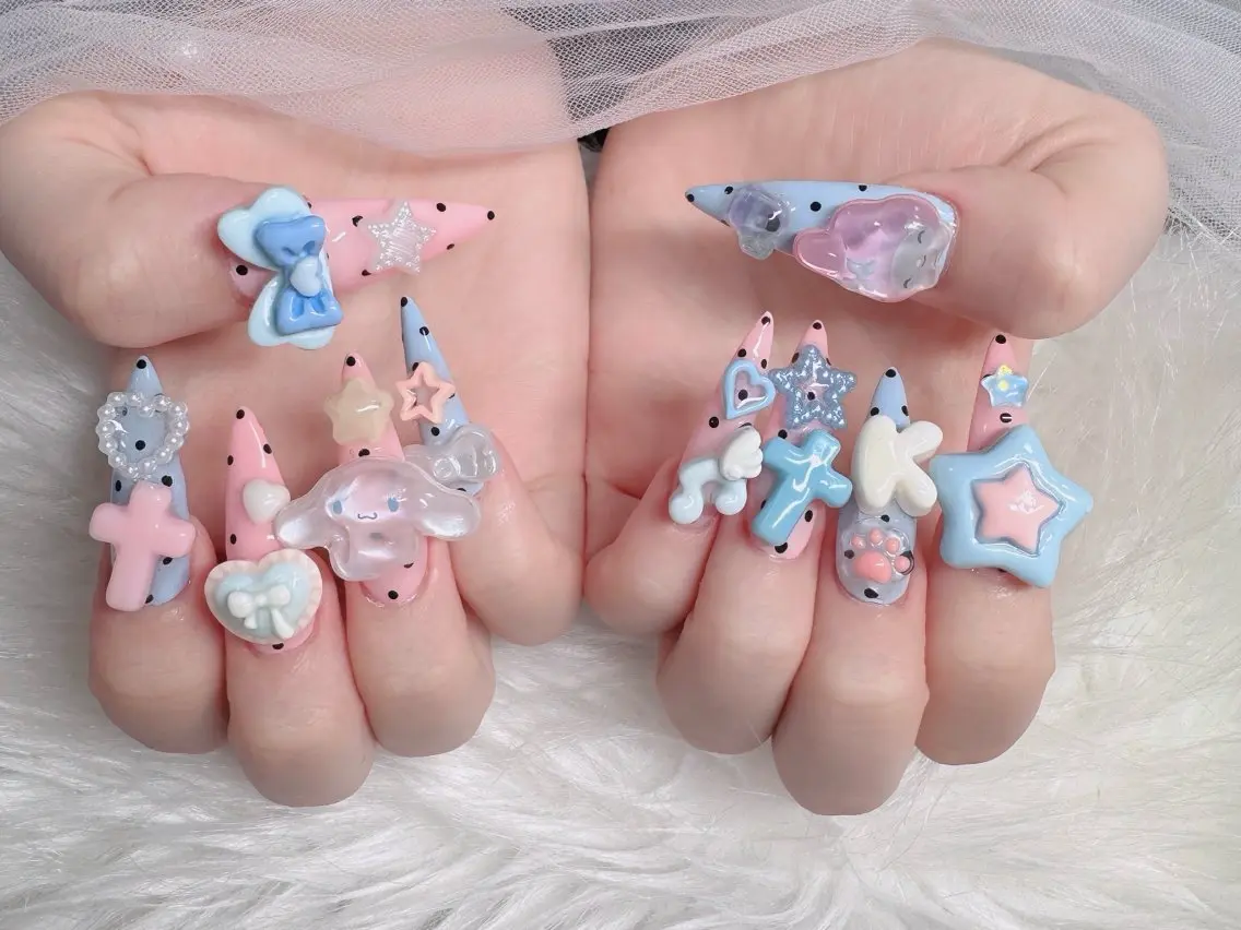 ネイル オーロラネイル フレンチネイル ジェルネイル ハロウィン 韓国ネイル ハンドネイル neco H.babynailのネイルデザイン