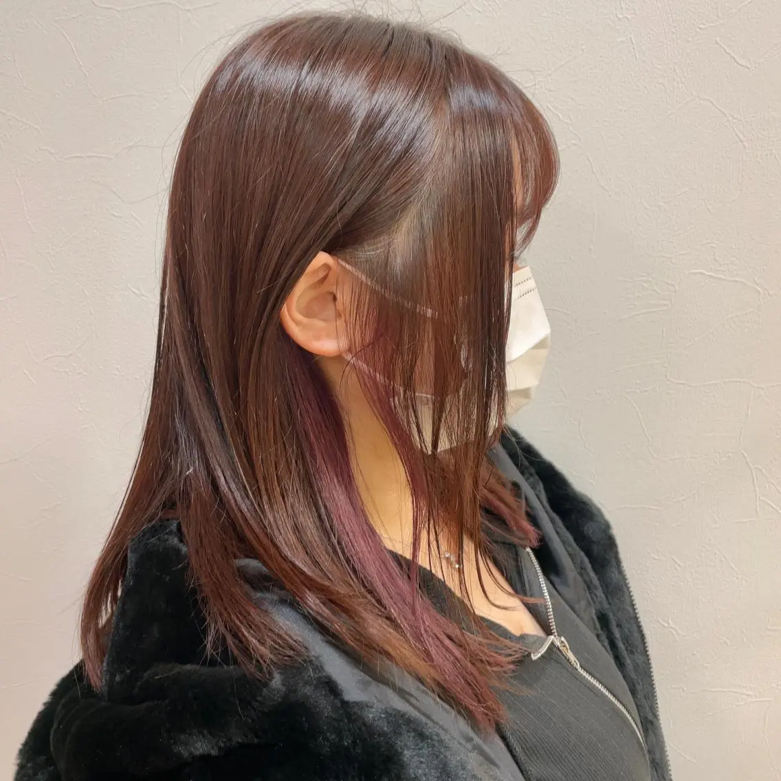 ミディアム カラー ブラウンカラー ピンクカラー ピンクブラウン カット ヘアカラー 山田 里美のヘアスタイル