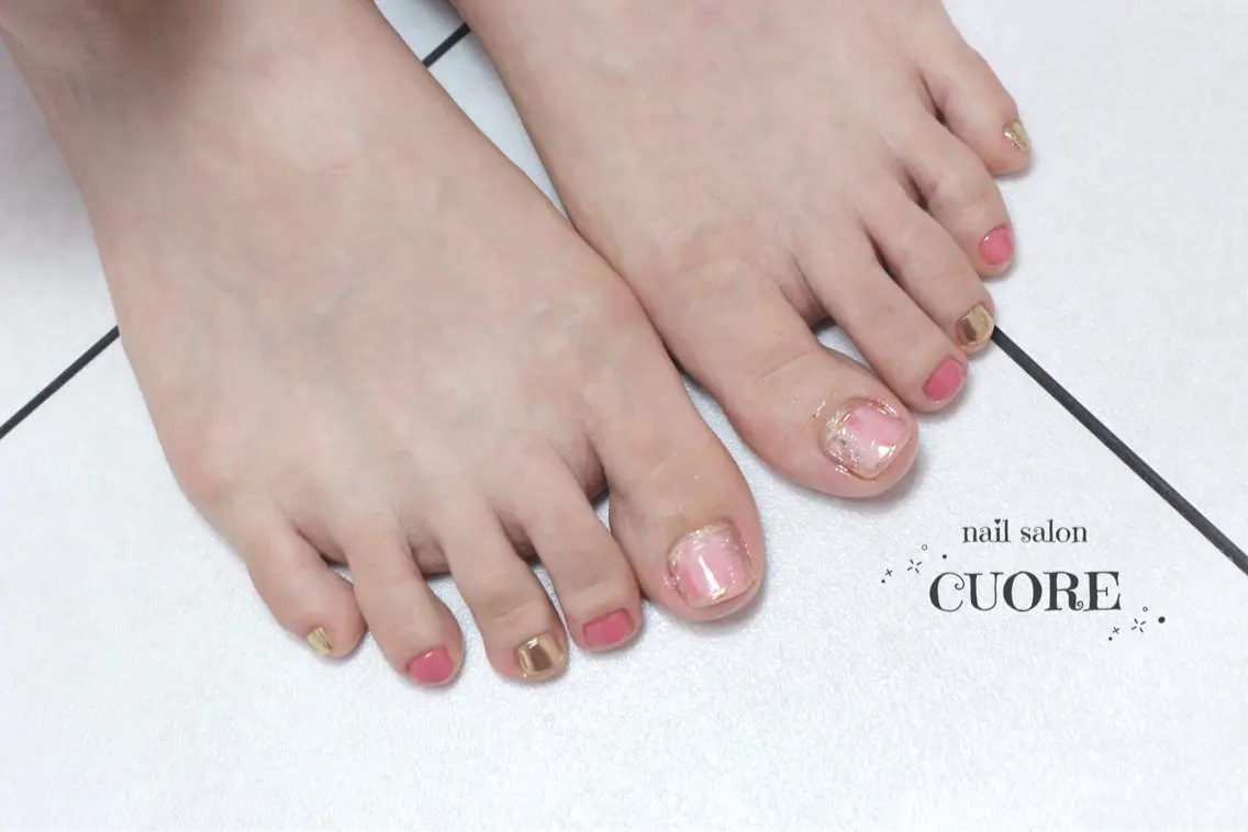 ネイル アートネイル フットネイル ミラーネイル ニュアンスネイル フットネイル nail salon CUOREのネイルデザイン