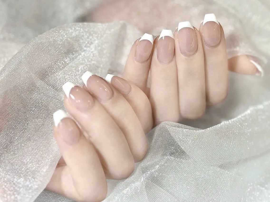 【新規オフ無料】 フレンチネイル✨シンプルにオフィスワークにも❣️ ¥5,500の写真